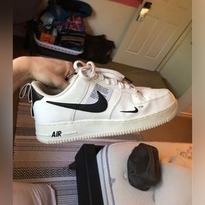Nike Air Force 1 ‘07 LV8 ‘Overbranding’ / Utility